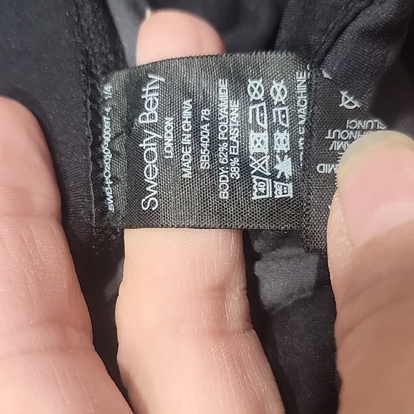 Sweaty Betty Size M Power 7/8 Legging Black & Gray Camo, Exc. Used Condition - Picture 8 of 9